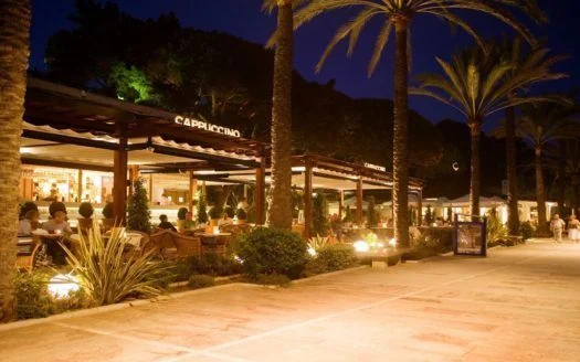Beachside dining on Marbella’s Golden Mile