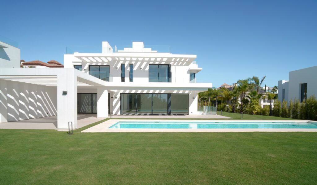 ARFV2253 Brandneue Villa zum Verkauf mit Meerblick in Los Flamingos