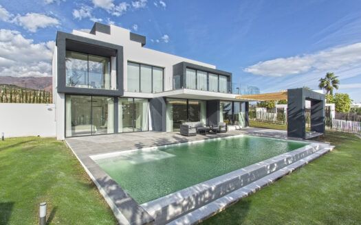 ARFV2279 Nueva villa en venta en Valle Romano con fantásticas vistas panorámicas
